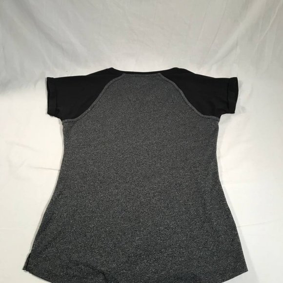 New Era Charlotte Hornets Graphic Shirt - Picture 6 of 6